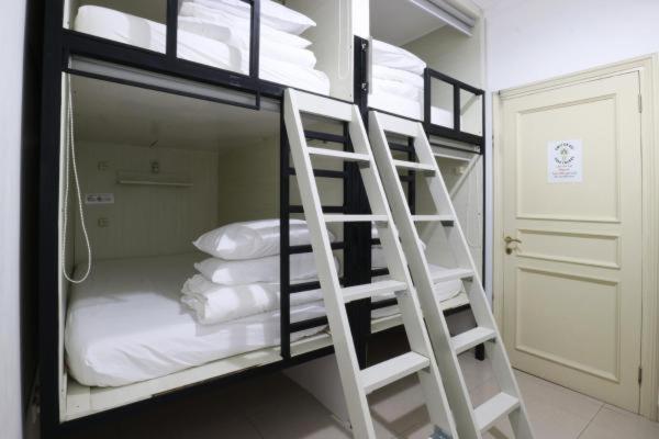 Homiestay Dżakarta Zewnętrze zdjęcie